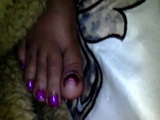 我美麗的阿姨的腳趾