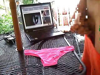 后院cumming新的粉色内裤由色情肉食2010