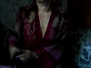 热俄罗斯成熟妈妈elena在Skype上玩