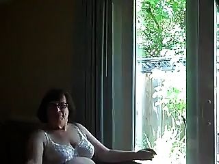 他妈的奶奶comsluts嘴在窗前
